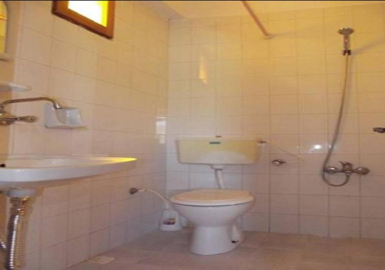 Avsa Cane Motel Türkeli Екстериор снимка